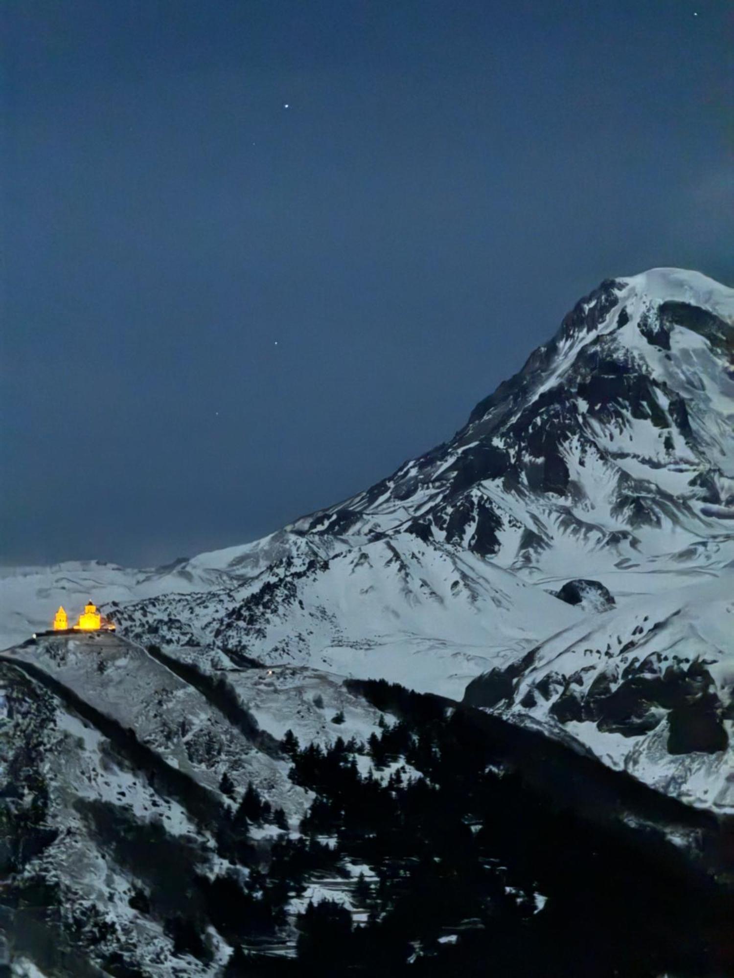 Hotel Elia Kazbegi Esterno foto