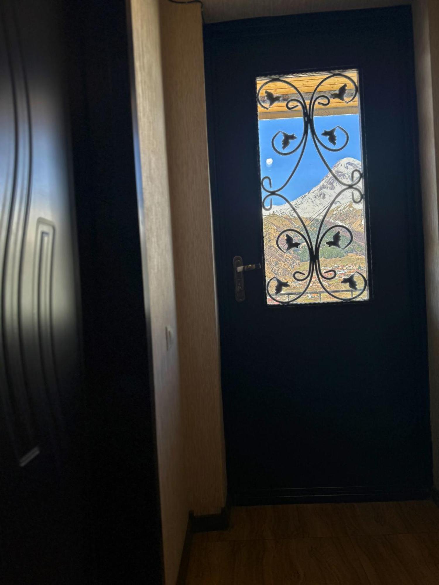 Hotel Elia Kazbegi Esterno foto
