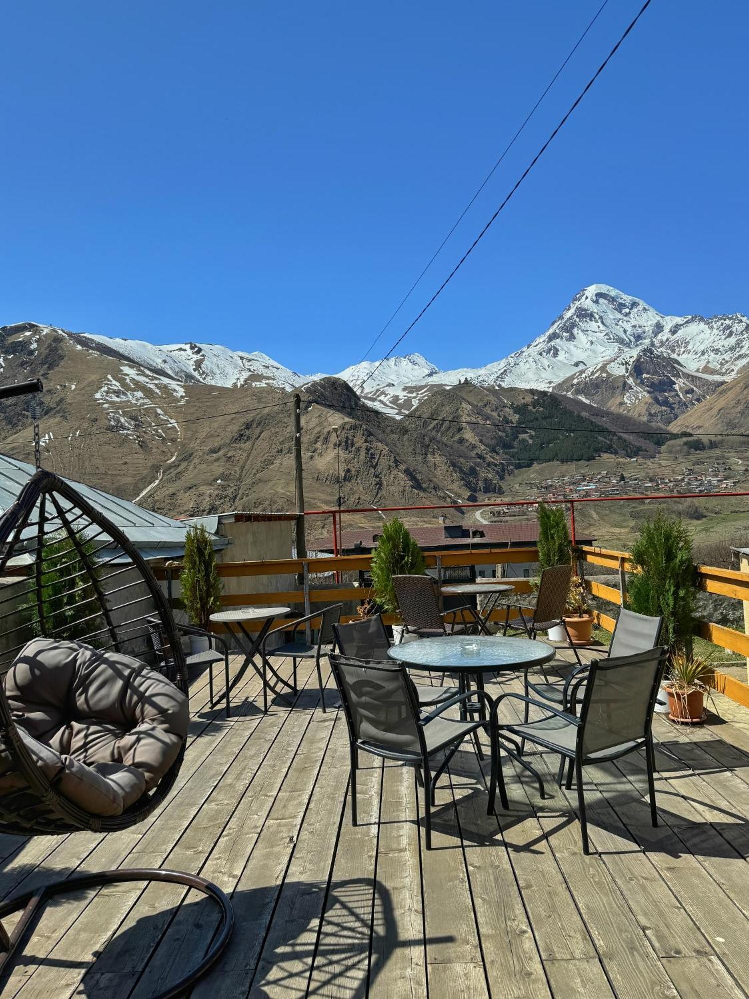 Hotel Elia Kazbegi Esterno foto
